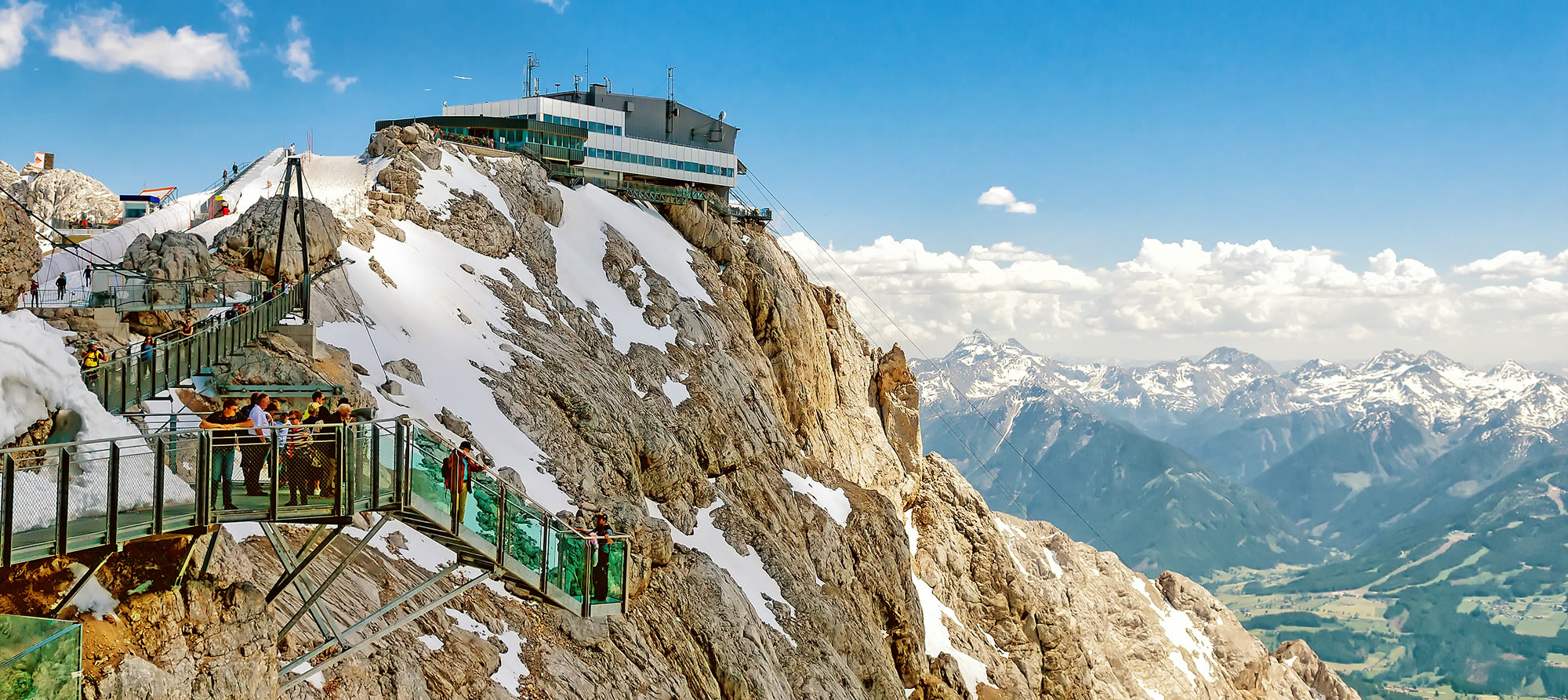 Treppe ins nichts am Dachstein