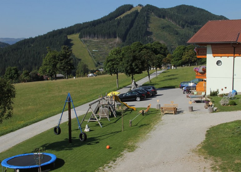 Abwechslungsreicher Spielplatz zum Austoben